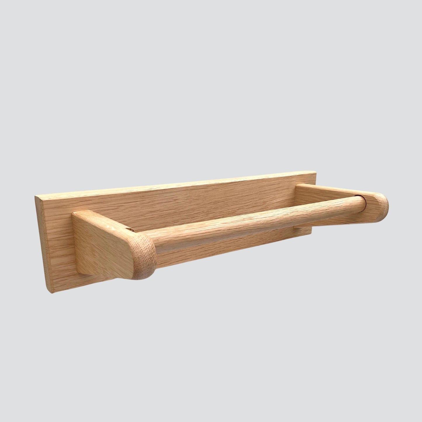 Paper towel holder in oak for wall mounting
