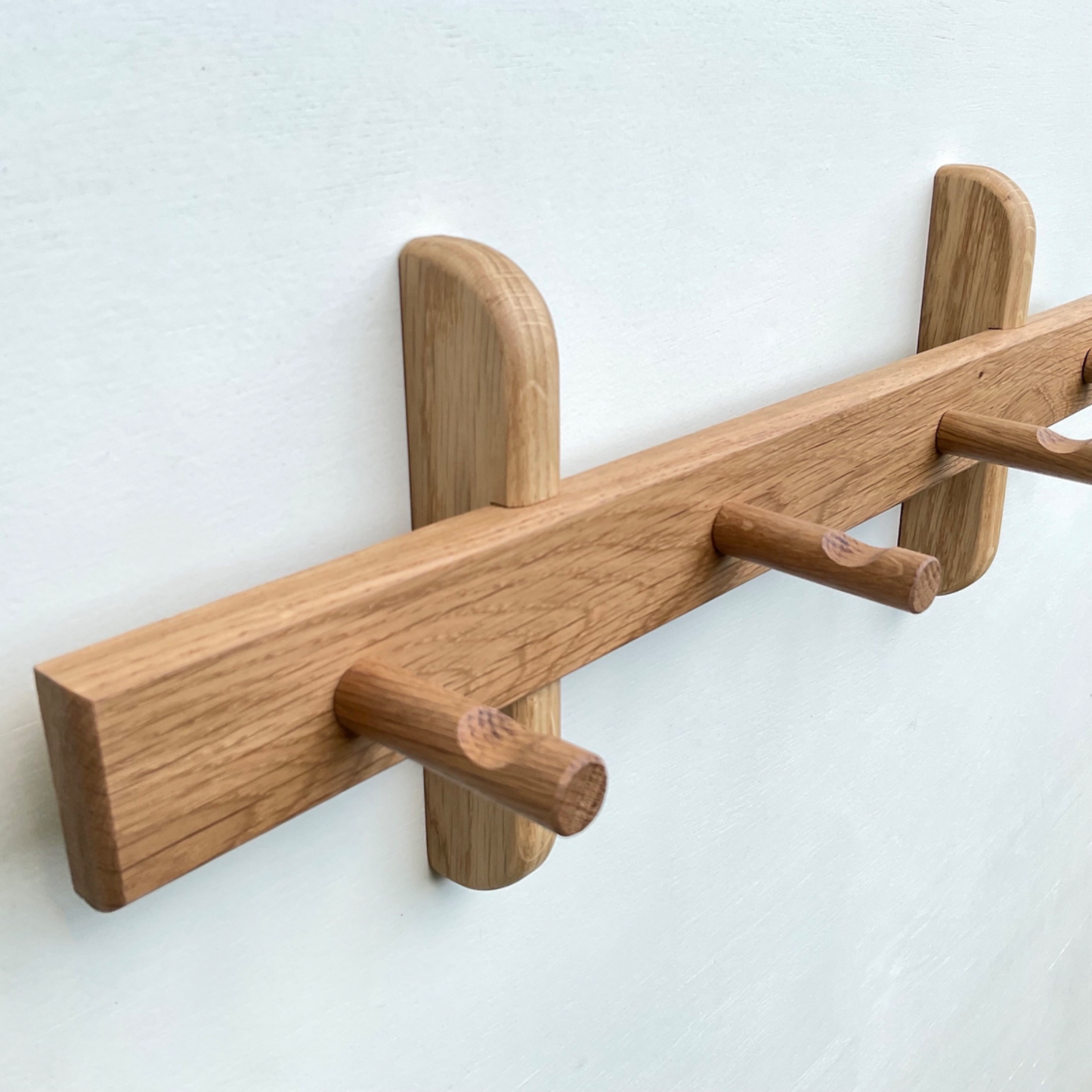 Oak coat peg rack, wall mounted