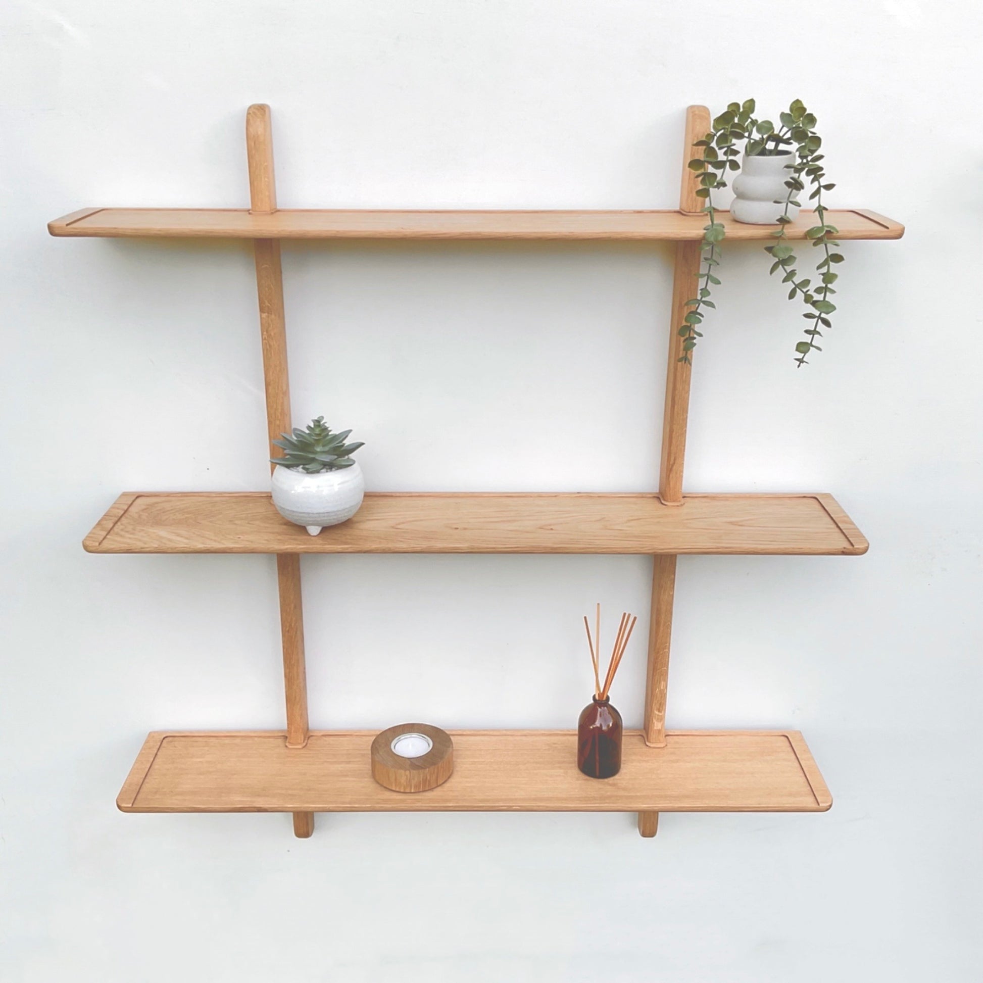 Oak shelves, ideal for displaying your favourite items, trophy or books